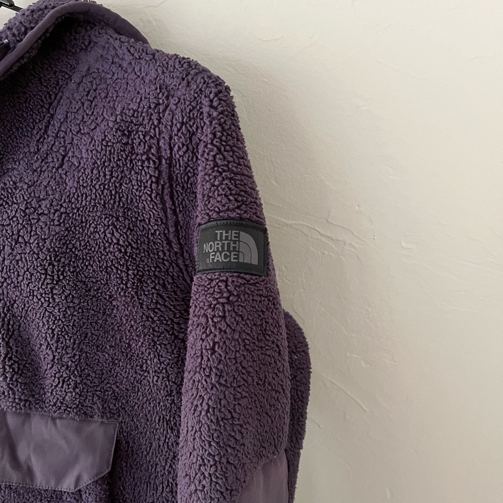 THE NORTH FACE CAMPSHIRE 1/2 ZIP HIGH PLUSH FLEECE ANORAK HOODIE IN PURPLE S - Picture 3 of 4